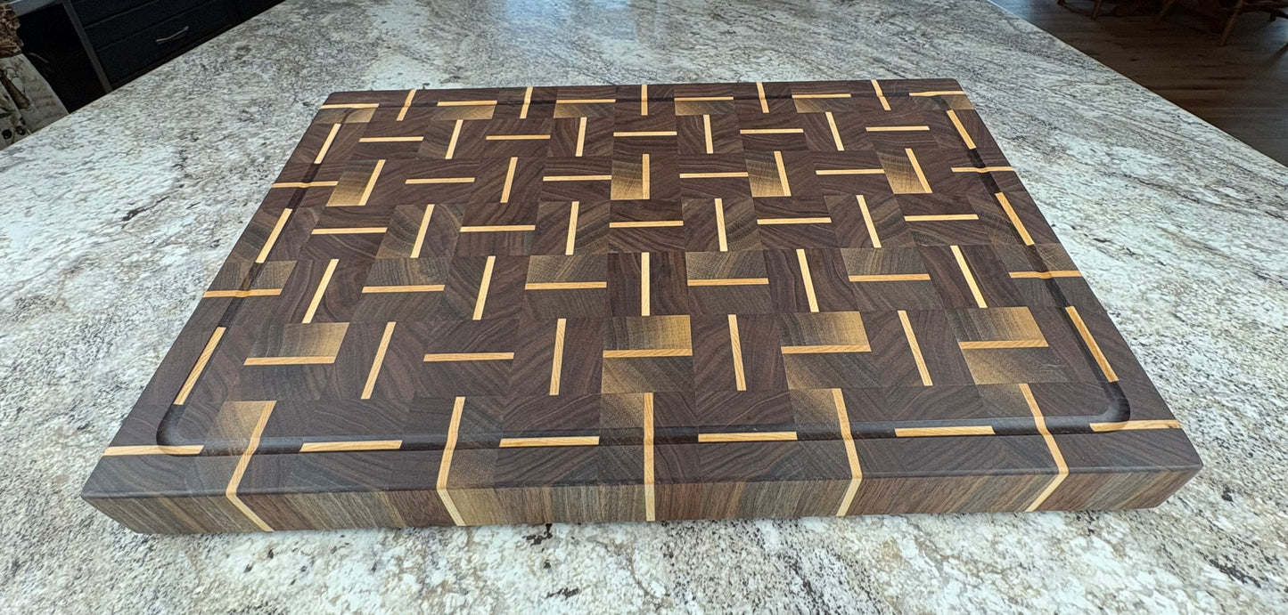 WALNUT WITH ALTERNATING MAPLE STRIPS END GRAIN CUTTING BOARD